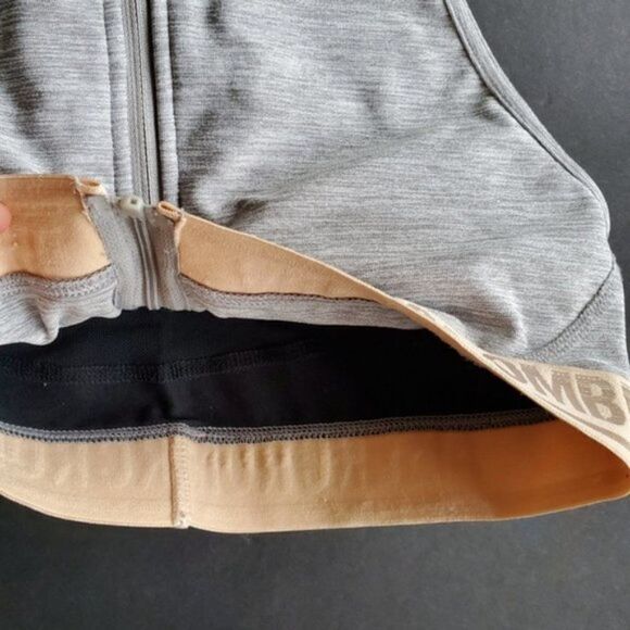 Abercrombie and Fitch sports Bra - Picture 4 of 7